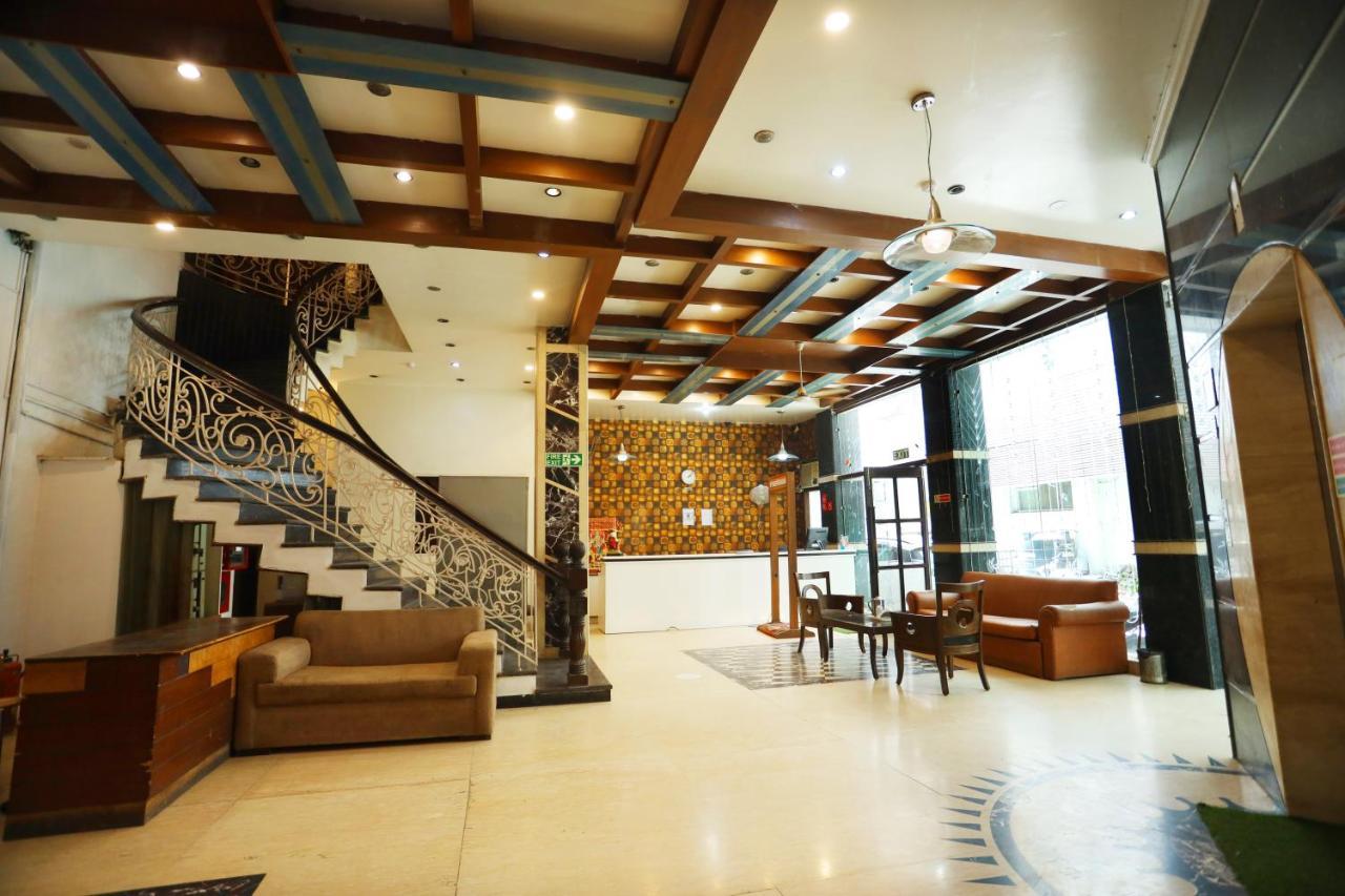 Hotel Maya 'New Delhi' Exterior photo