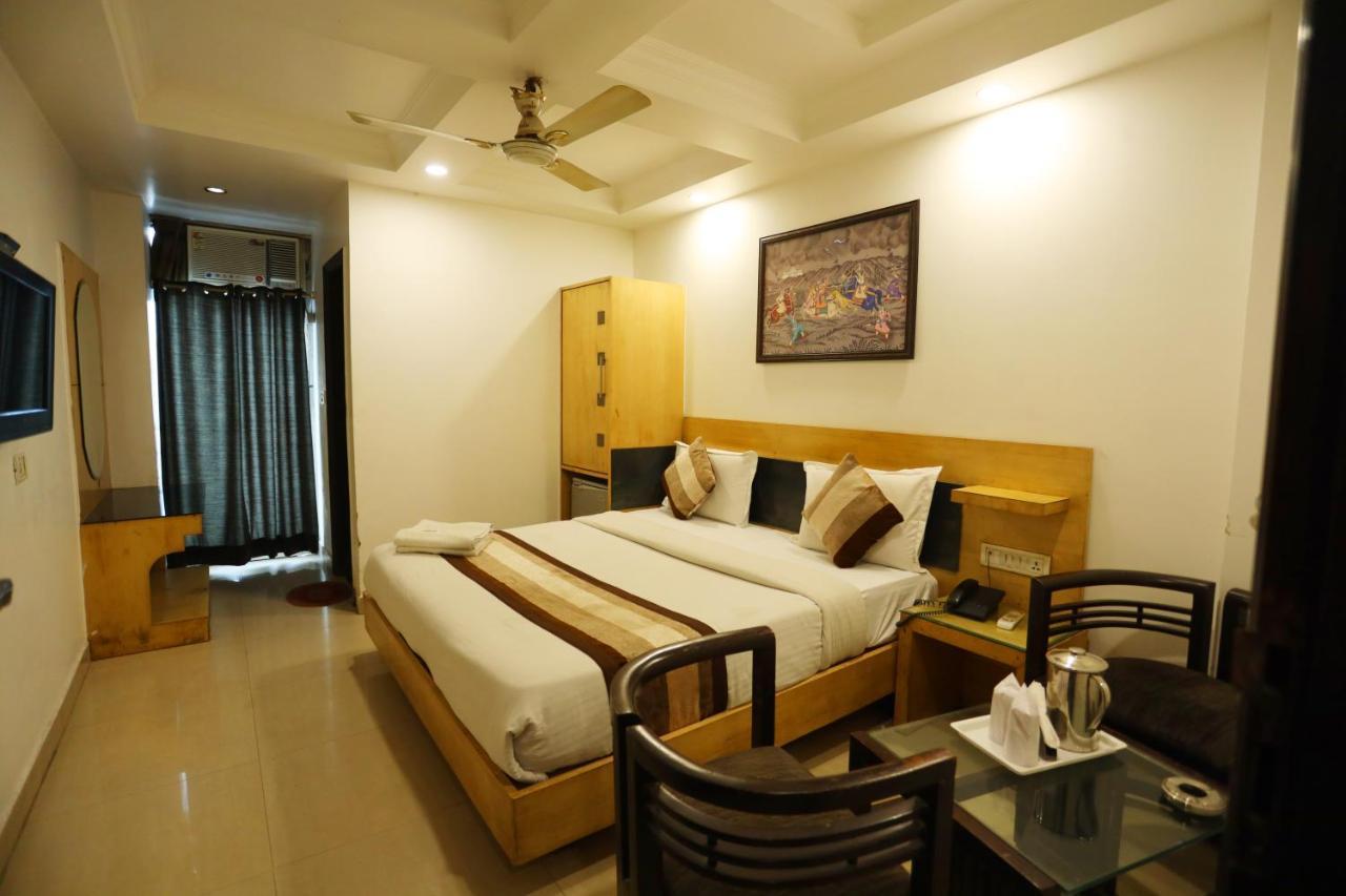 Hotel Maya 'New Delhi' Exterior photo