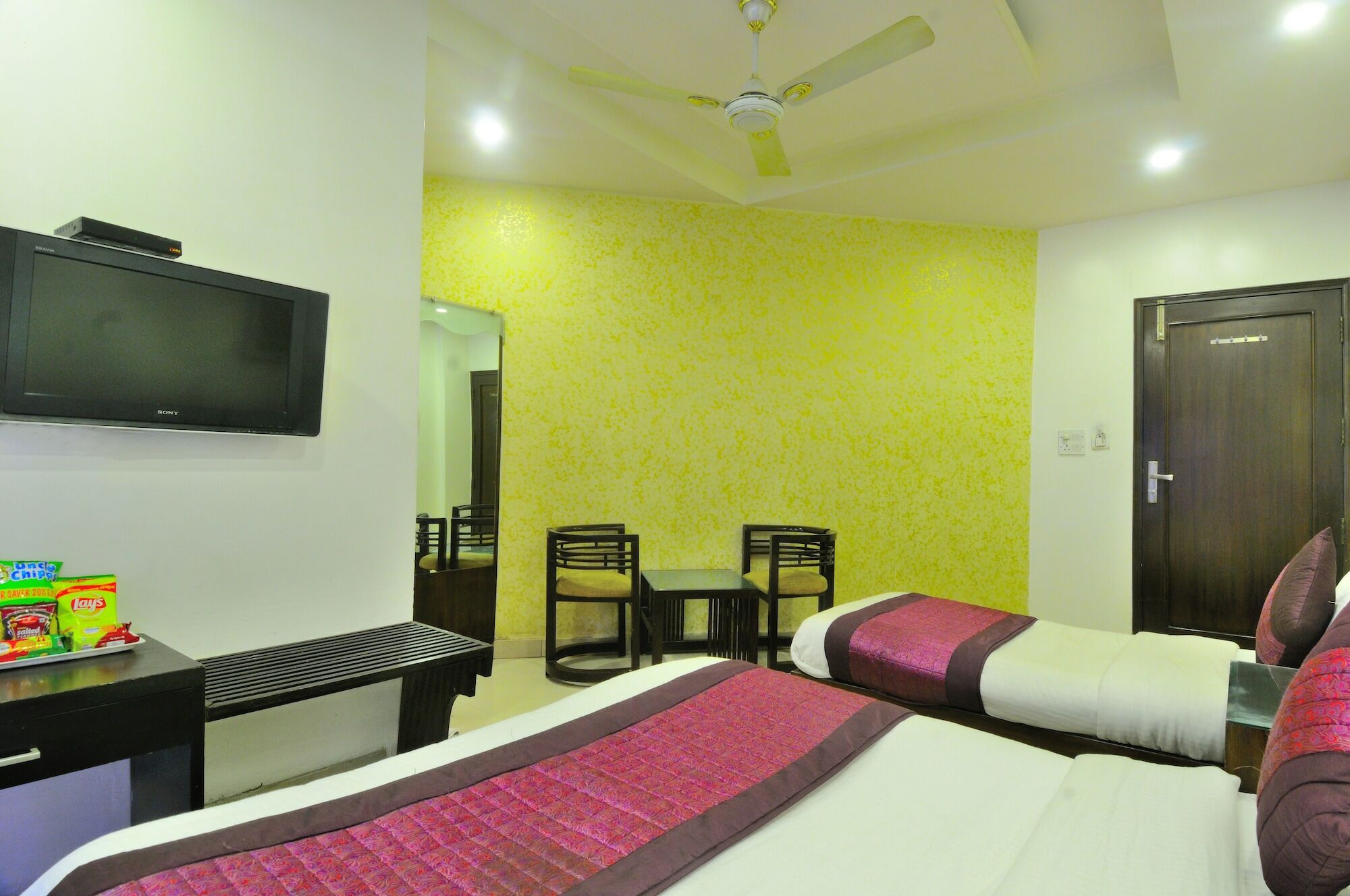 Hotel Maya 'New Delhi' Exterior photo